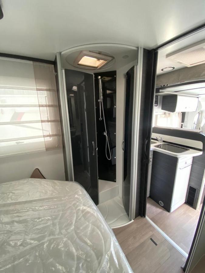 Magnífica autocaravana con barbacoa Granada Exterior foto