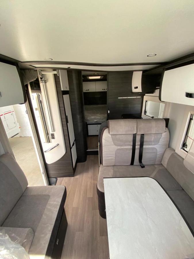Magnífica autocaravana con barbacoa Granada Exterior foto